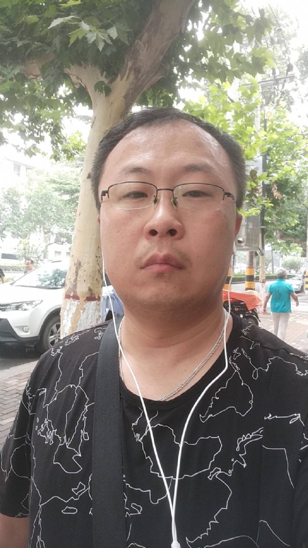 飘逸的星辰的第一张照片--邢台相亲服务中心