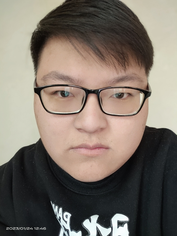 龙先生的第一张照片--邢台相亲服务中心