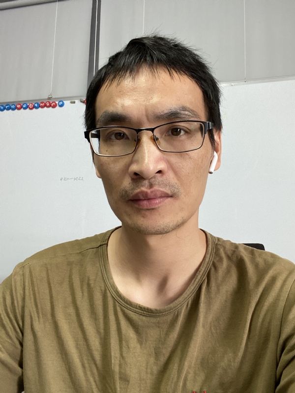 孤独的根号三的第一张照片--邢台相亲服务中心