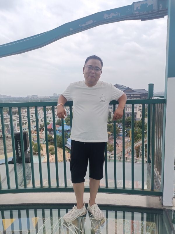 飞哥的第一张照片--邢台相亲服务中心