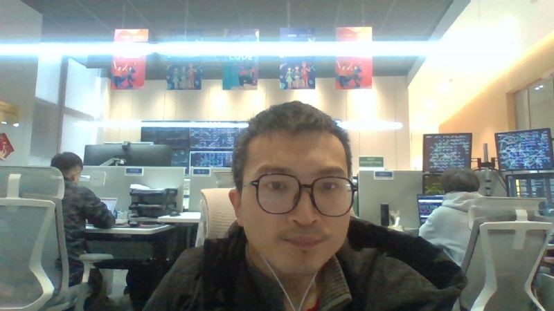 飞翔的蜻蜓的第一张照片--邢台相亲服务中心