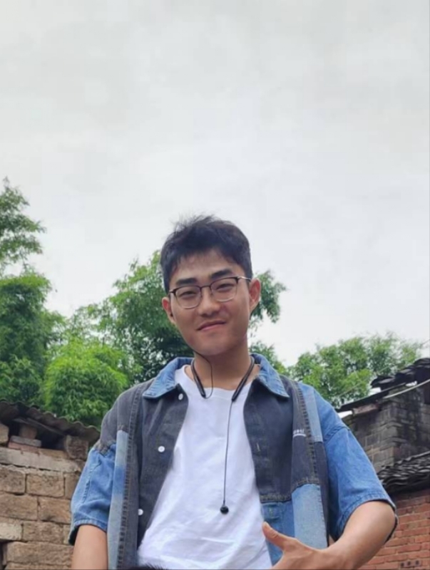 越努力越幸运的第一张照片--邢台相亲服务中心