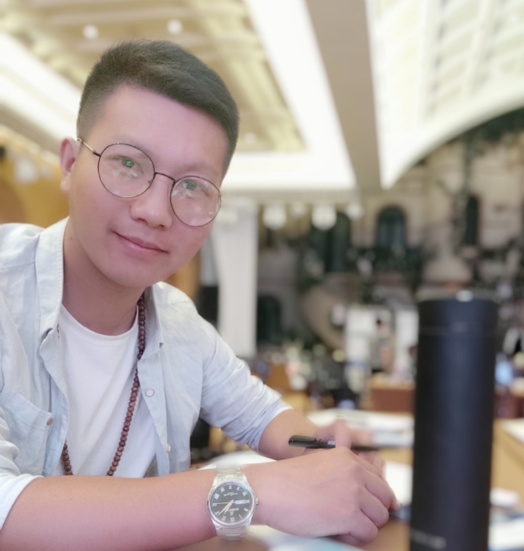 黄先生的第一张照片--邢台相亲服务中心