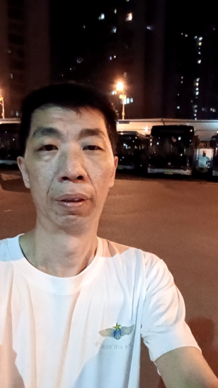 小丑的第一张照片--邢台相亲服务中心