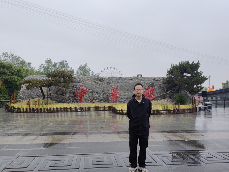 苏宾的第一张照片--邢台相亲服务中心