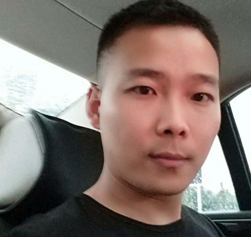 李先生的第二张照片--邢台相亲服务中心