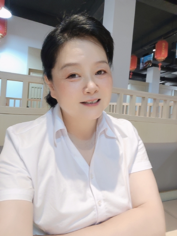 丁姐爱生活的第一张照片--邢台相亲服务中心