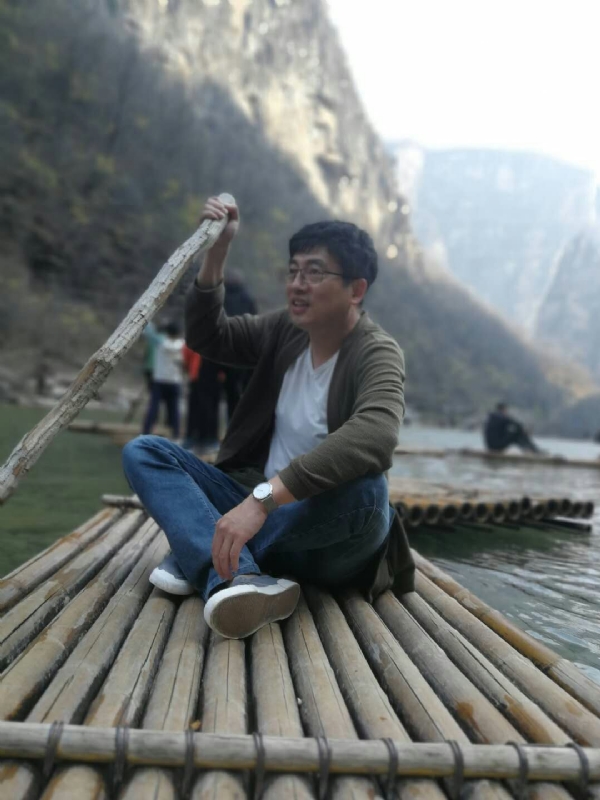 风被吹走了的第二张照片--邢台相亲服务中心