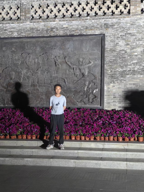 威风凛凛的第一张照片--邢台相亲服务中心