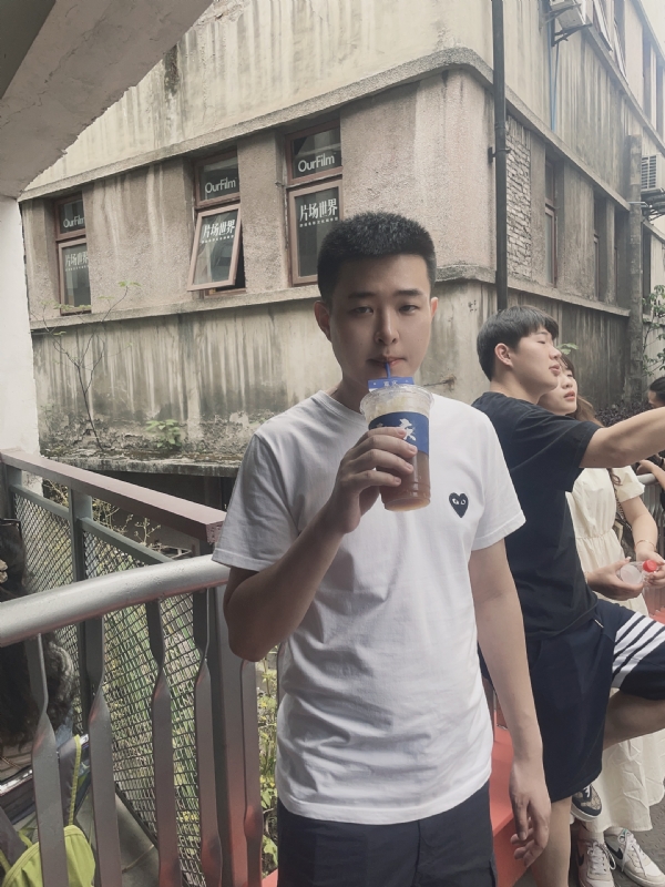 尚龙的第二张照片--邢台相亲服务中心