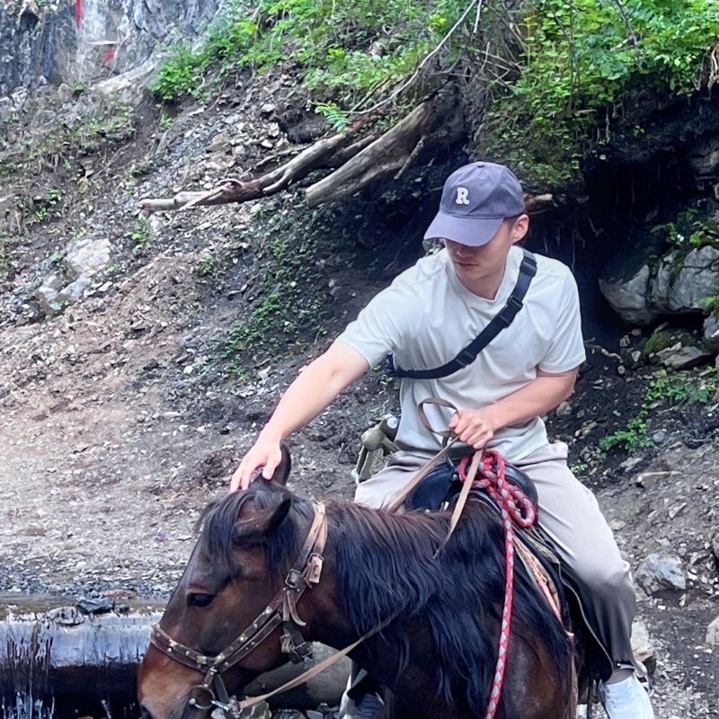 蓦然回首的第二张照片--邢台相亲服务中心