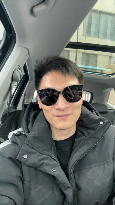 男孩的第一张照片--邢台相亲服务中心