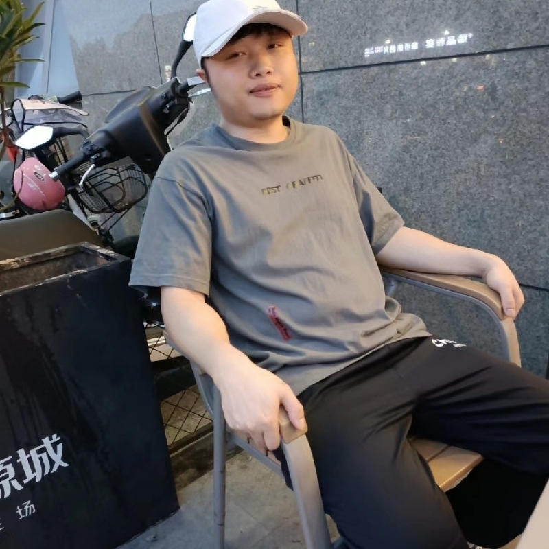 风吹半夏的第一张照片--邢台相亲服务中心