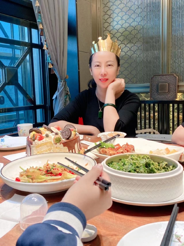 红红的第二张照片--邢台相亲服务中心