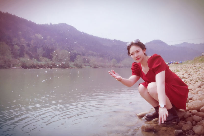 守候阳光的第一张照片--邢台相亲服务中心