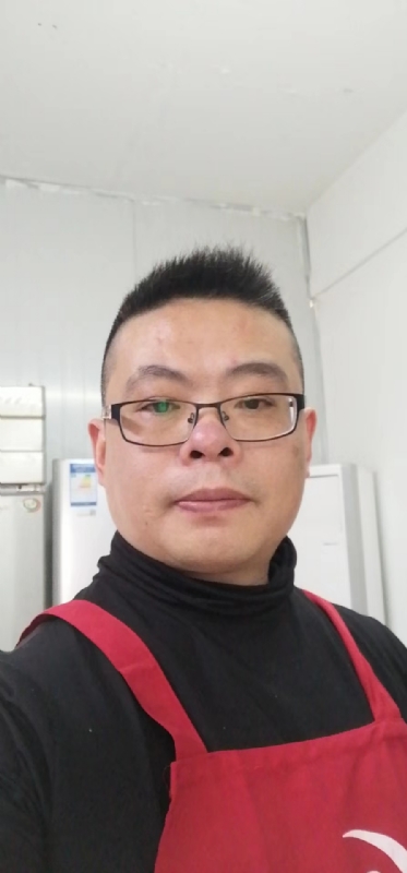 努力奋斗的第一张照片--邢台相亲服务中心