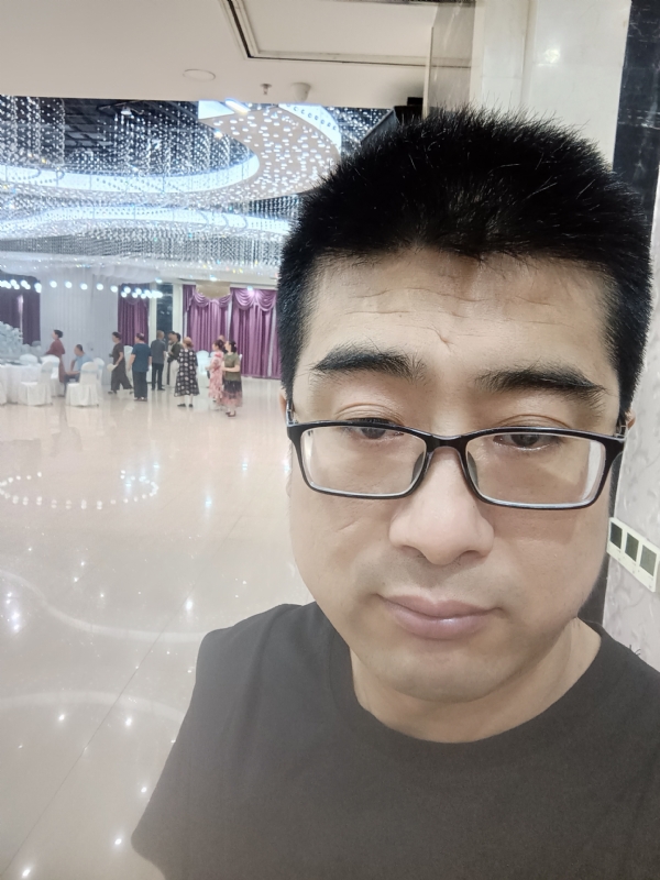 晴天的第三张照片--邢台相亲服务中心