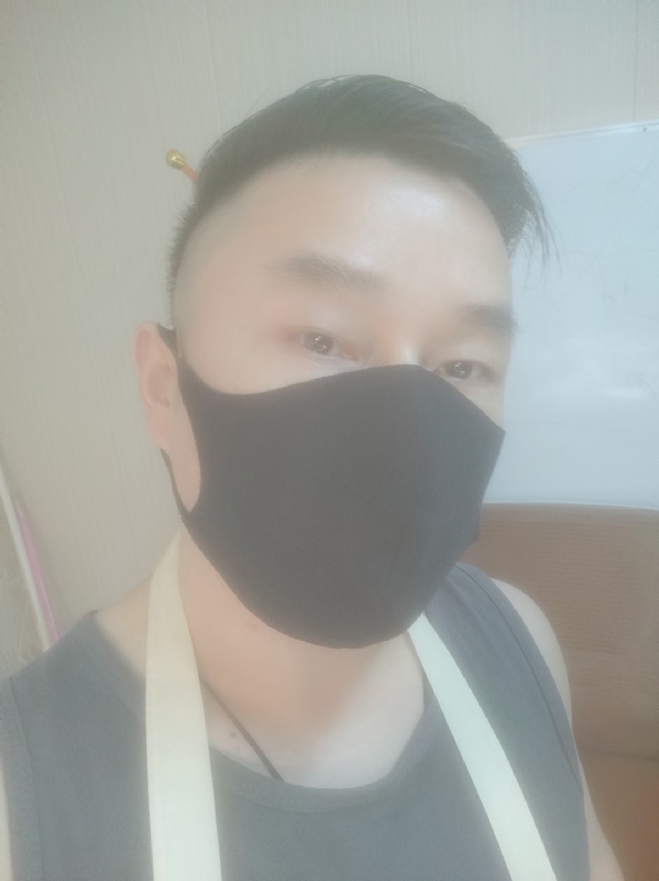 Poluk秦的第二张照片--邢台相亲服务中心