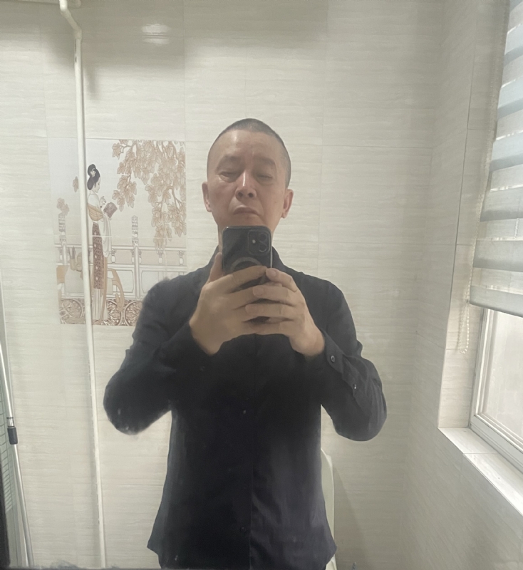 荣哥的第一张照片--邢台相亲服务中心