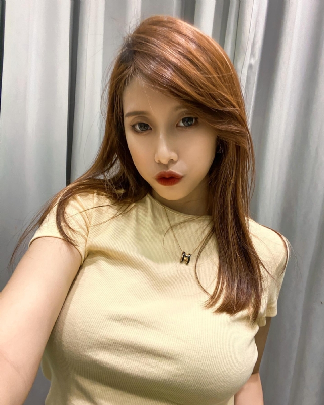 Emily的第一张照片--邢台相亲服务中心