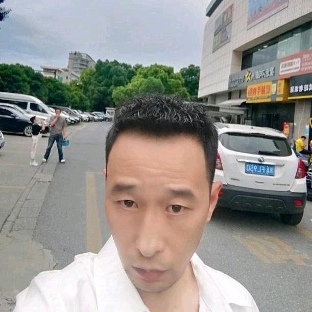 小林的第三张照片--邢台相亲服务中心