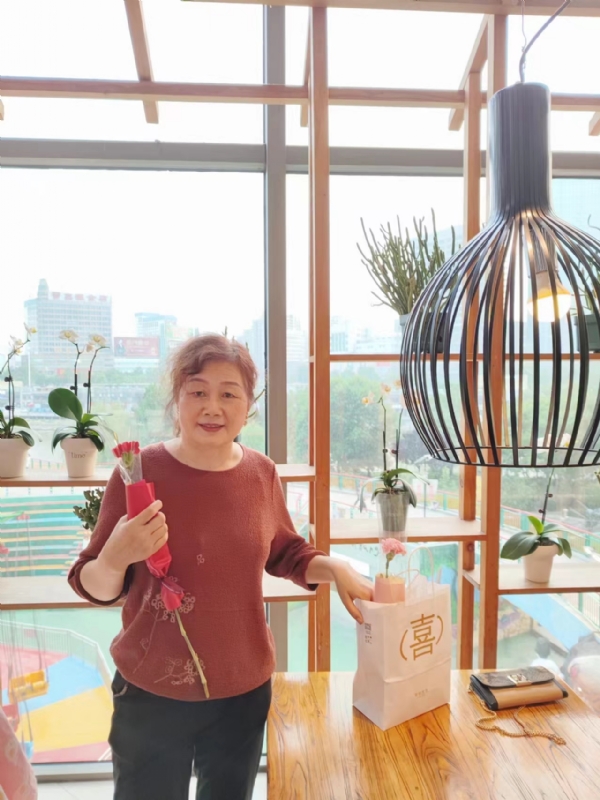 静香的第一张照片--邢台相亲服务中心