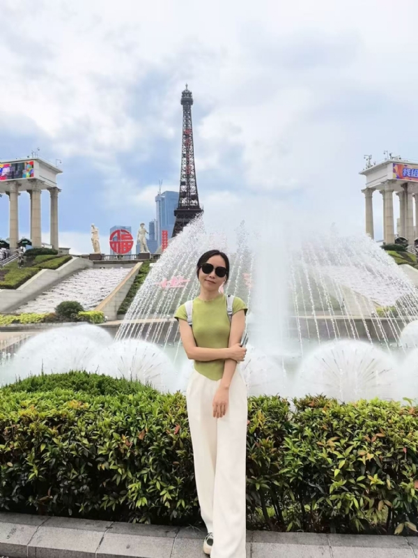 秋风落叶的第一张照片--邢台相亲服务中心