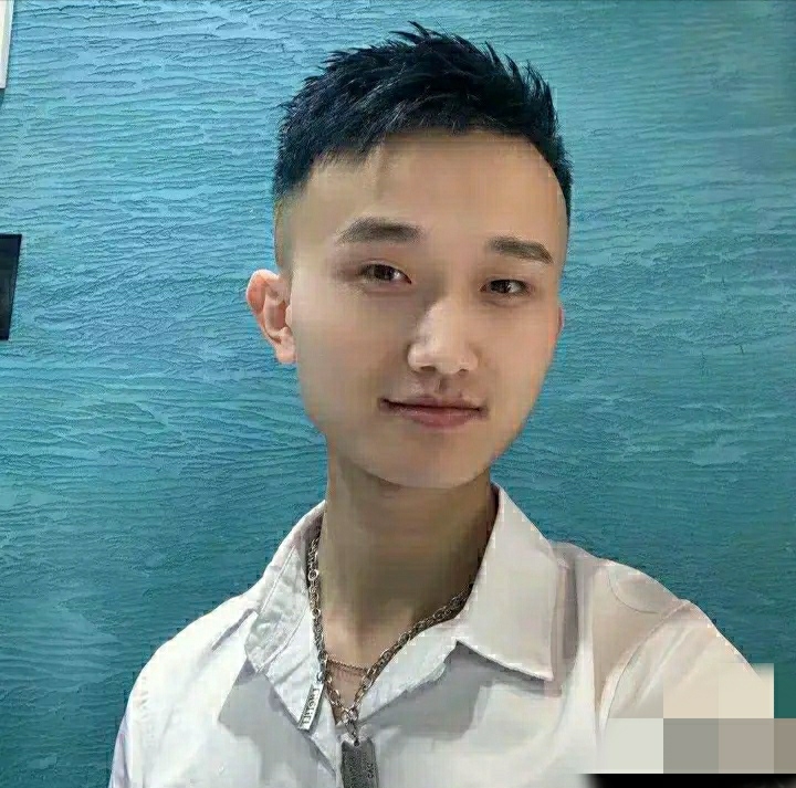 小哥哥的第一张照片--邢台相亲服务中心