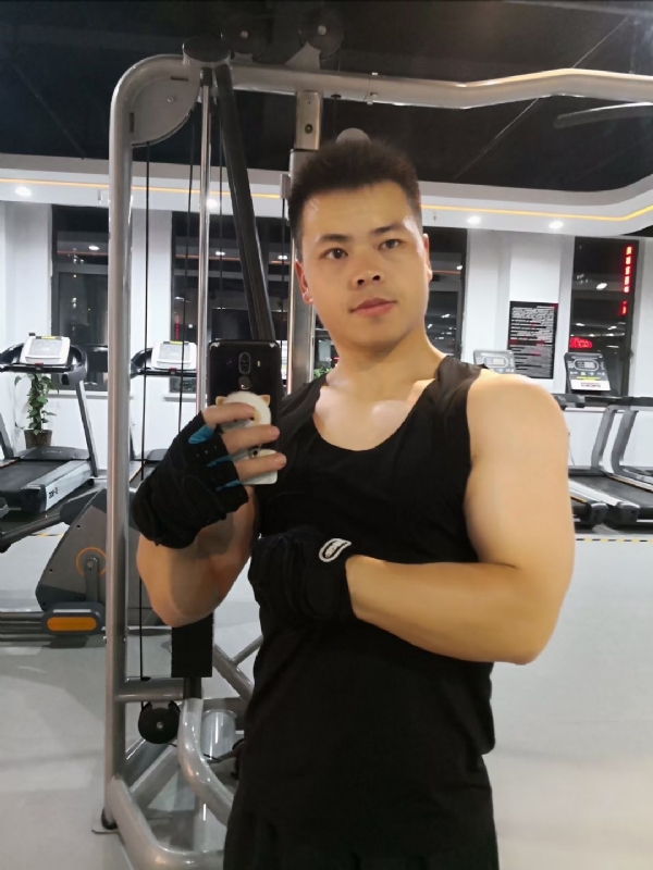 范迪塞尔的第二张照片--邢台相亲服务中心