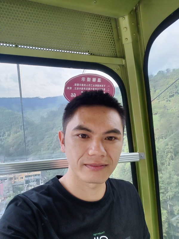 小鱼的第一张照片--邢台相亲服务中心