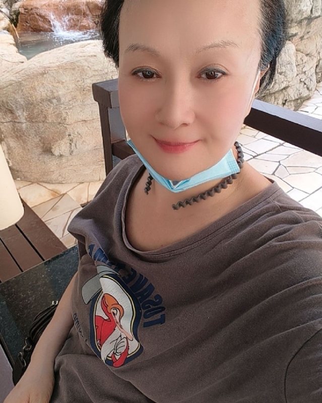 hong的第二张照片--邢台相亲服务中心