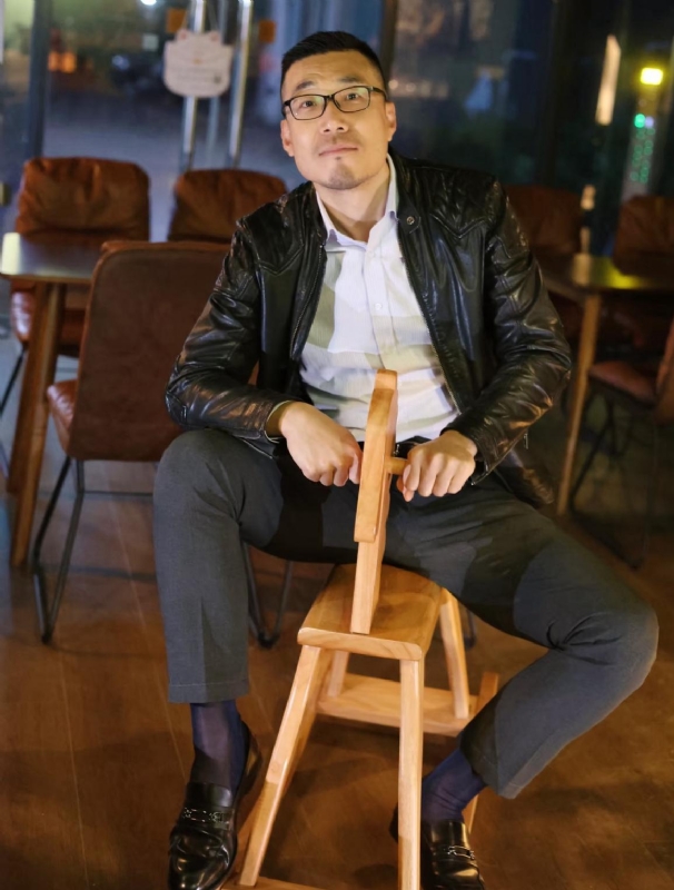 Lee的第二张照片--邢台相亲服务中心