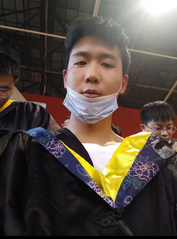 落落大方的第一张照片--邢台相亲服务中心