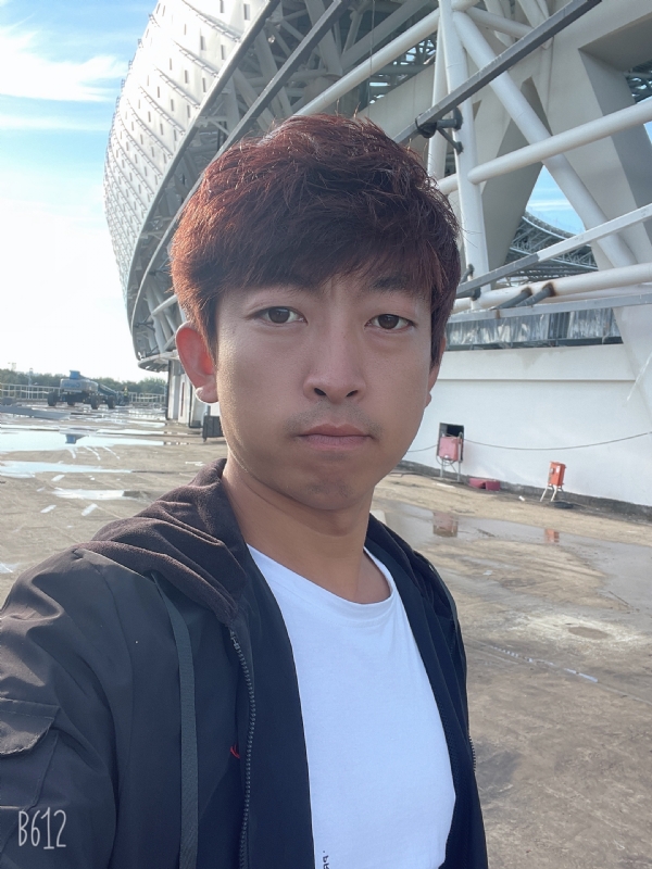 绅士大男孩的第一张照片--邢台相亲服务中心