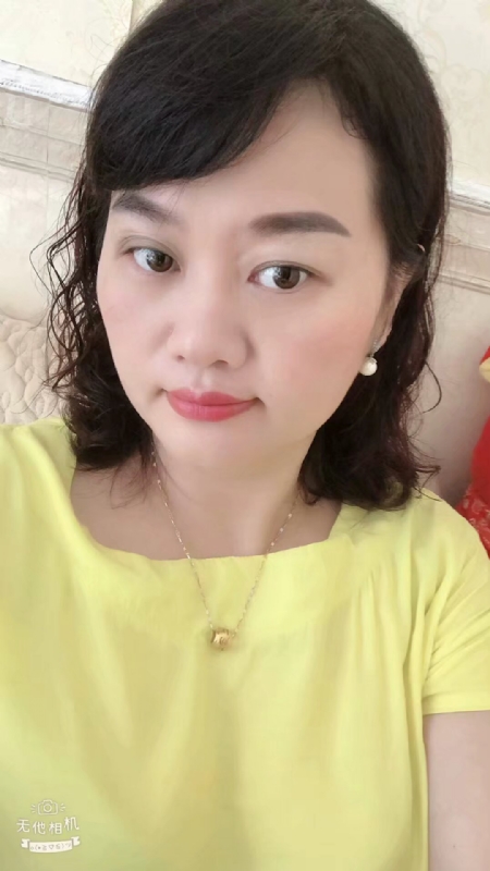 微笑的第一张照片--邢台相亲服务中心