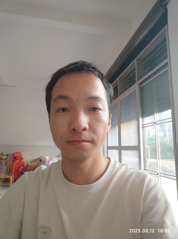 杨培鑫的第一张照片--邢台相亲服务中心