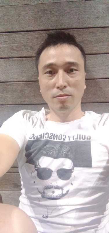 笑看一切的第一张照片--邢台相亲服务中心