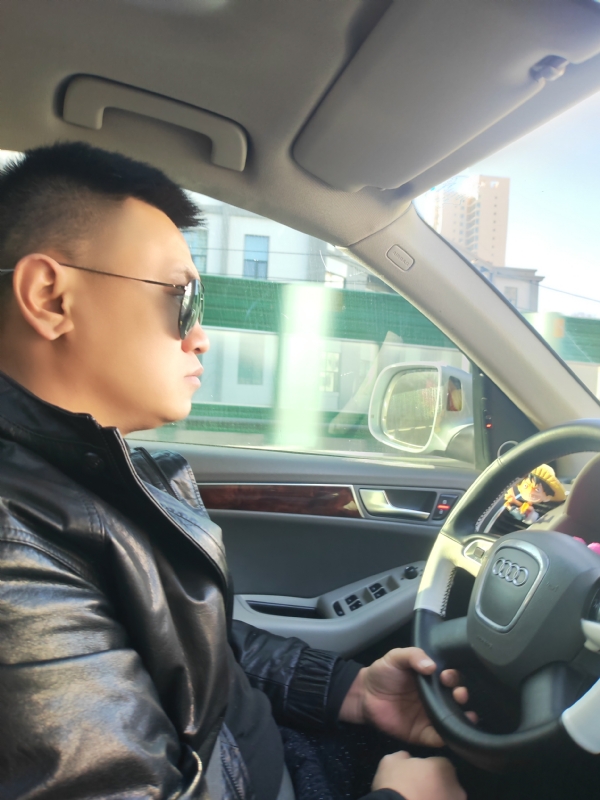 Mr陈的第一张照片--邢台相亲服务中心