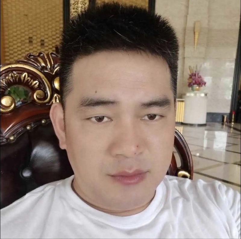 随风的第一张照片--邢台相亲服务中心