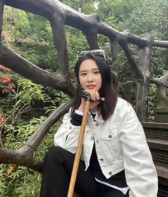 琪琪的第一张照片--邢台相亲服务中心