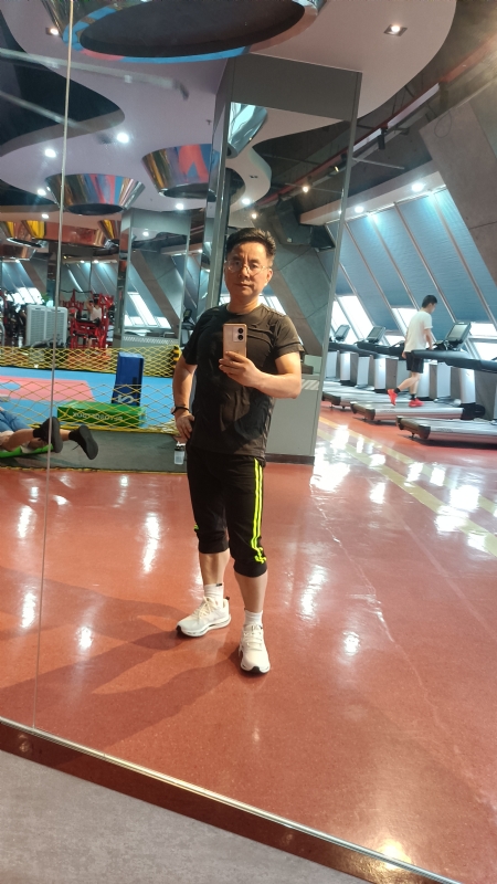 凭水相逢的第一张照片--邢台相亲服务中心