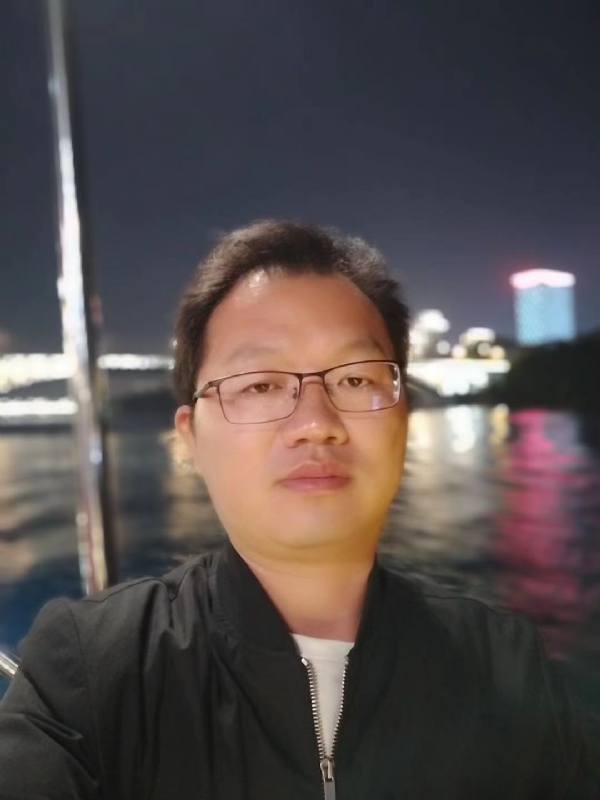 祝你平安的第一张照片--邢台相亲服务中心