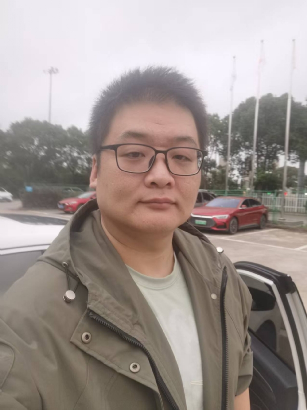 Russell的第一张照片--邢台相亲服务中心