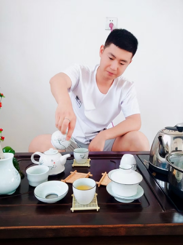 日月的第三张照片--邢台相亲服务中心