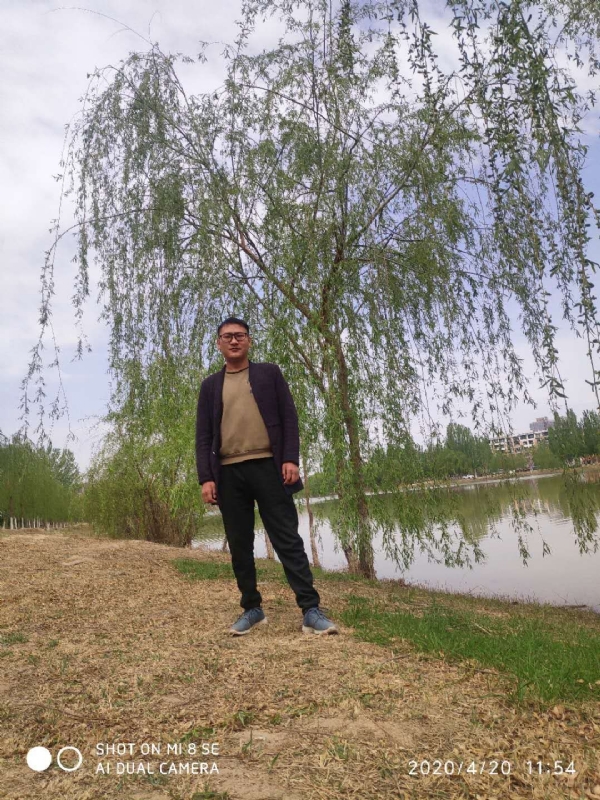 风中的烟头的第一张照片--邢台相亲服务中心