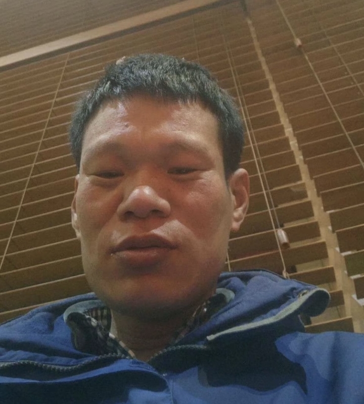 爱你在心口难开的第一张照片--邢台相亲服务中心