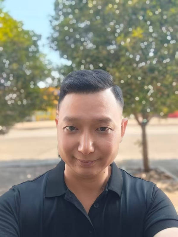 巷子里的猫的第一张照片--邢台相亲服务中心