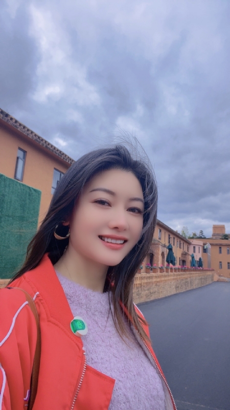 安妮的第一张照片--邢台相亲服务中心