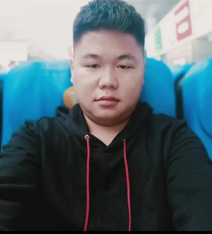 黄斌的第一张照片--邢台相亲服务中心