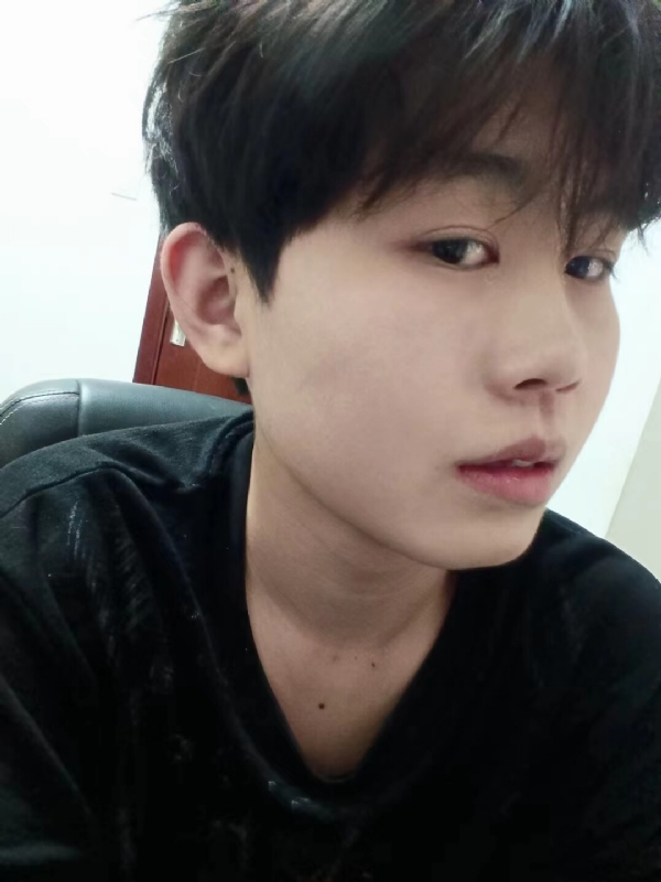 小鱼的第一张照片--邢台相亲服务中心